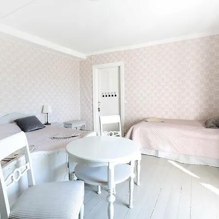 Tammiston Bed & Breakfast *