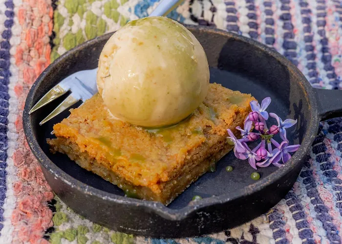 Tammiston * נאנטלי